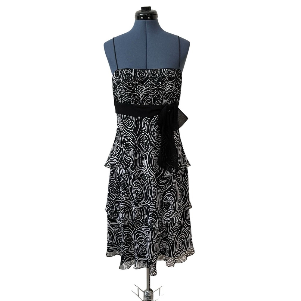 VTG Black White Ruffle Geo Tiered Sleeveless Dress Whimsigoth Y2K Cosmic 10